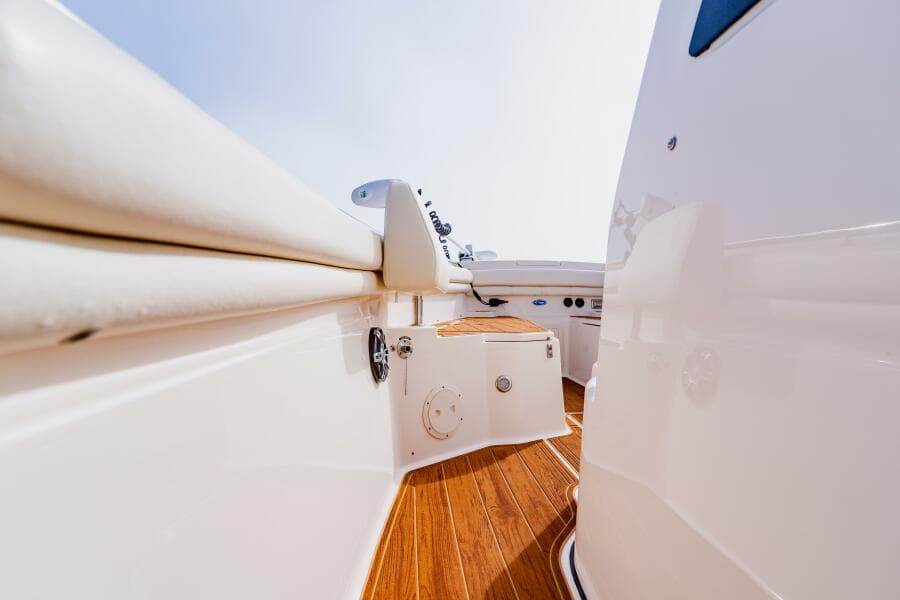 2021 Grady-White 306 Canyon