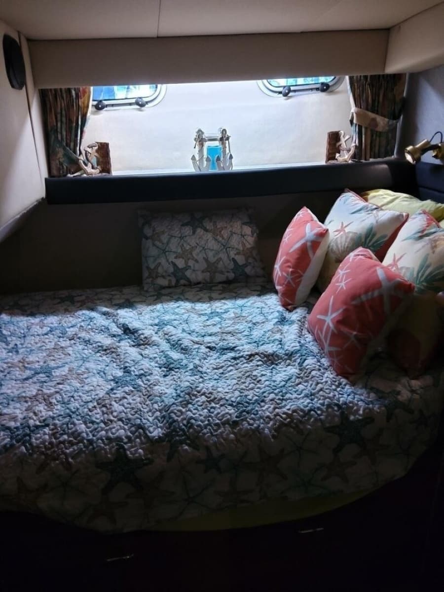 1991 Bayliner 4588 Pilothouse - Photo 18