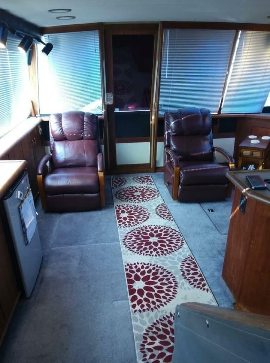 1991 Bayliner 4588 Pilothouse - Photo 9