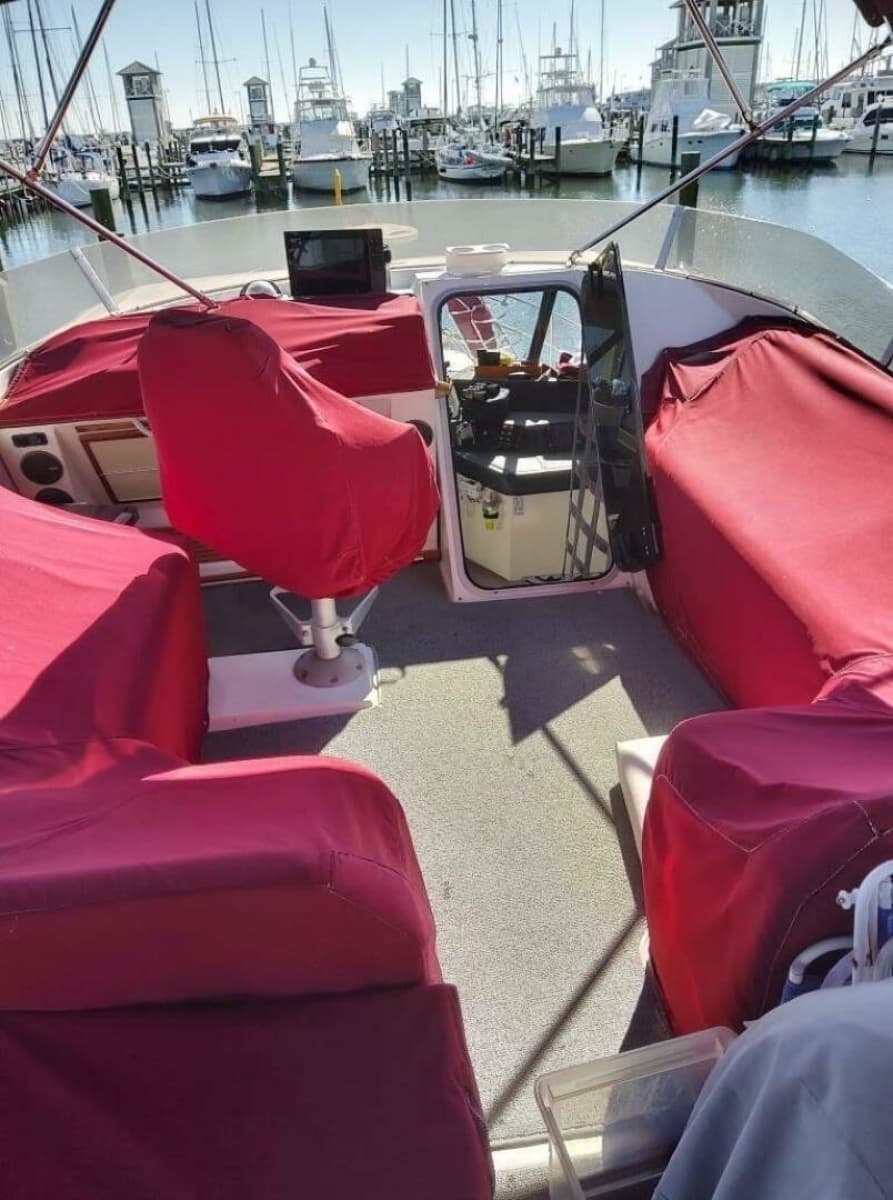1991 Bayliner 4588 Pilothouse - Photo 4