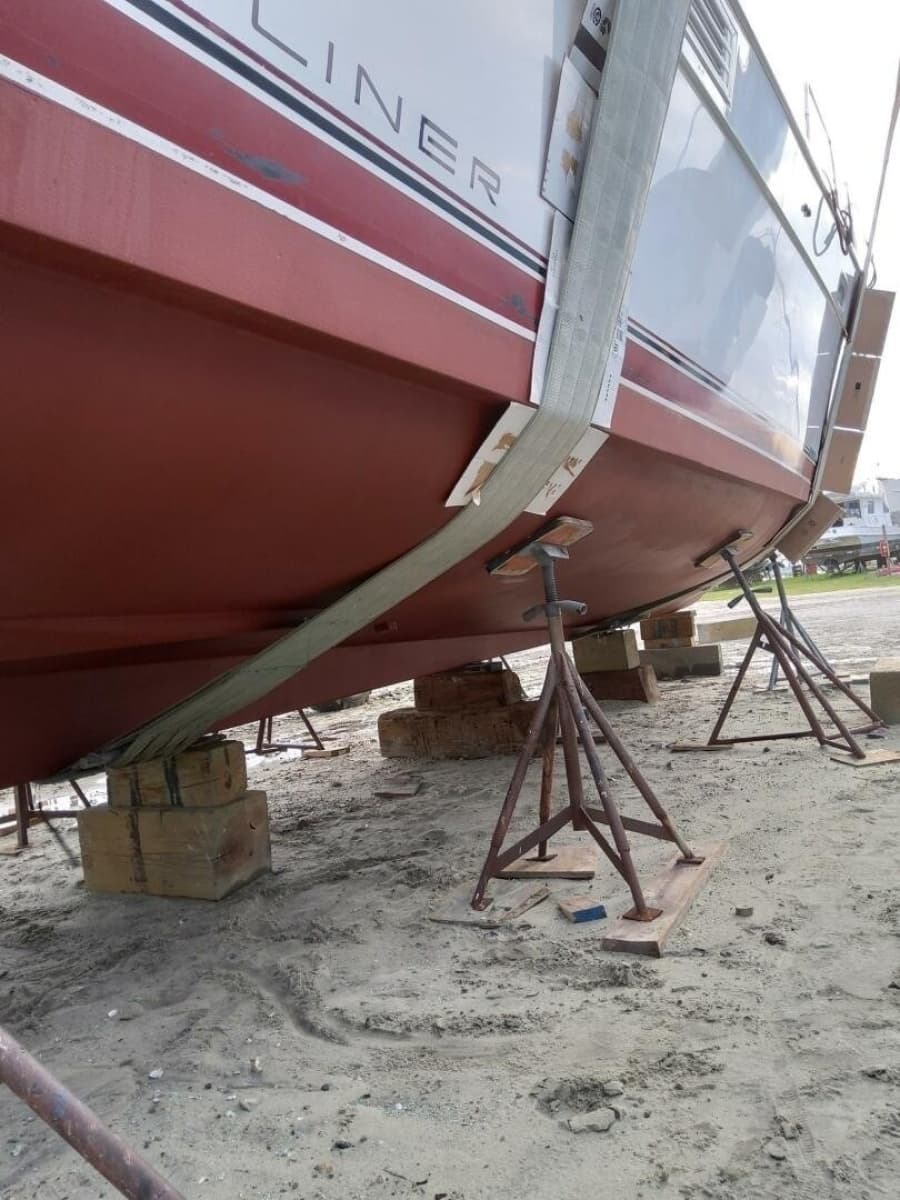 1991 Bayliner 4588 Pilothouse - Photo 27