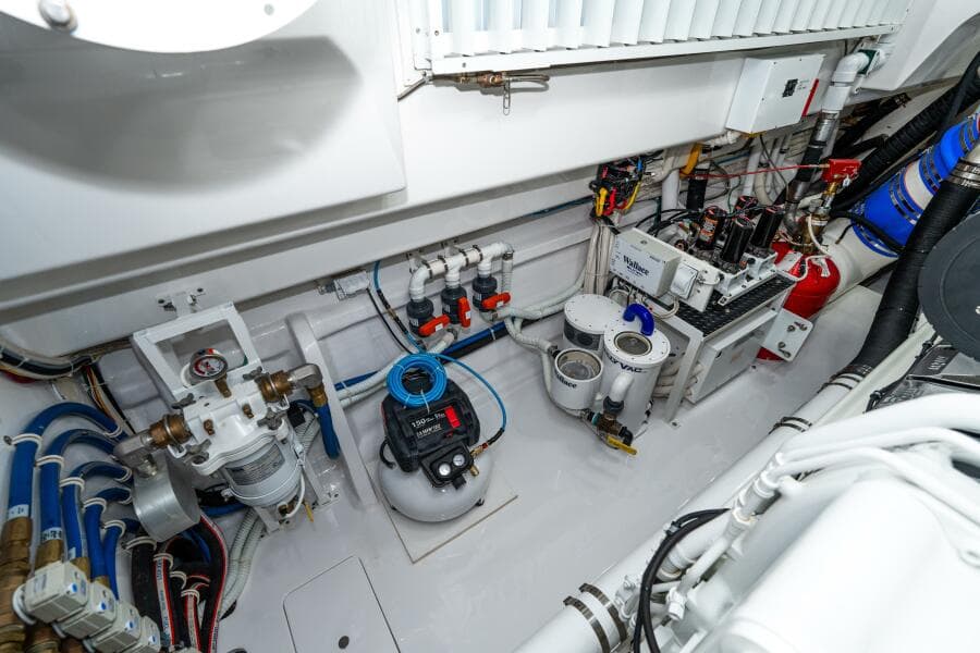 2025 Viking 90C "Zatara" 