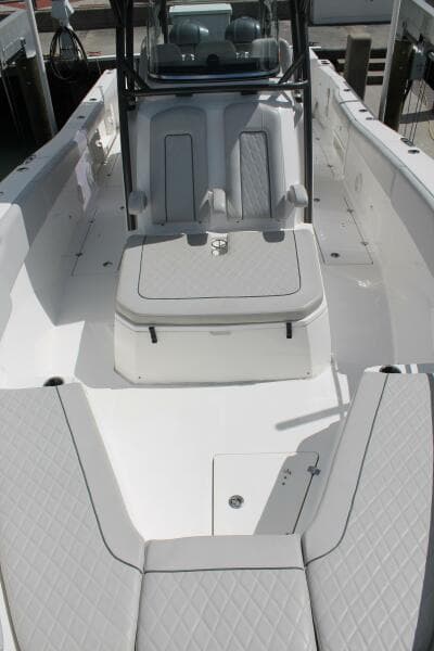 2018 Sea Fox 328 Commander