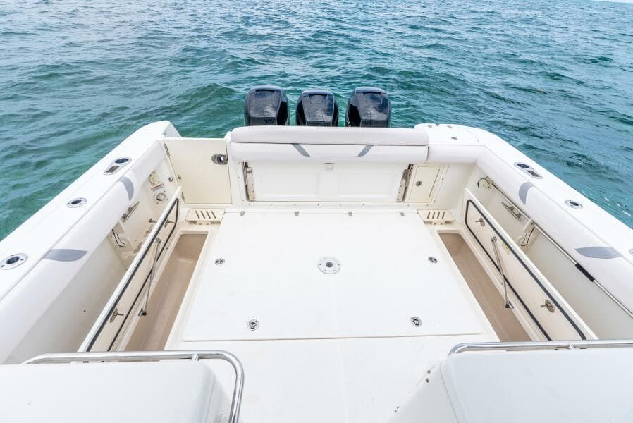 2012 Boston Whaler 345 Conquest - Stern