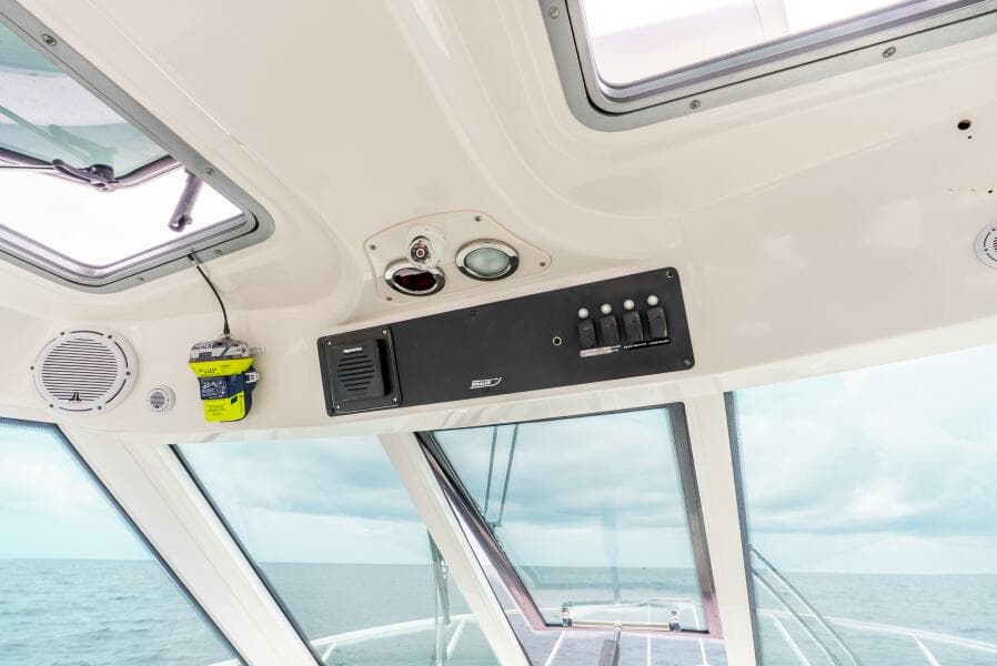 2012 Boston Whaler 345 Conquest - Helm/Electronics 