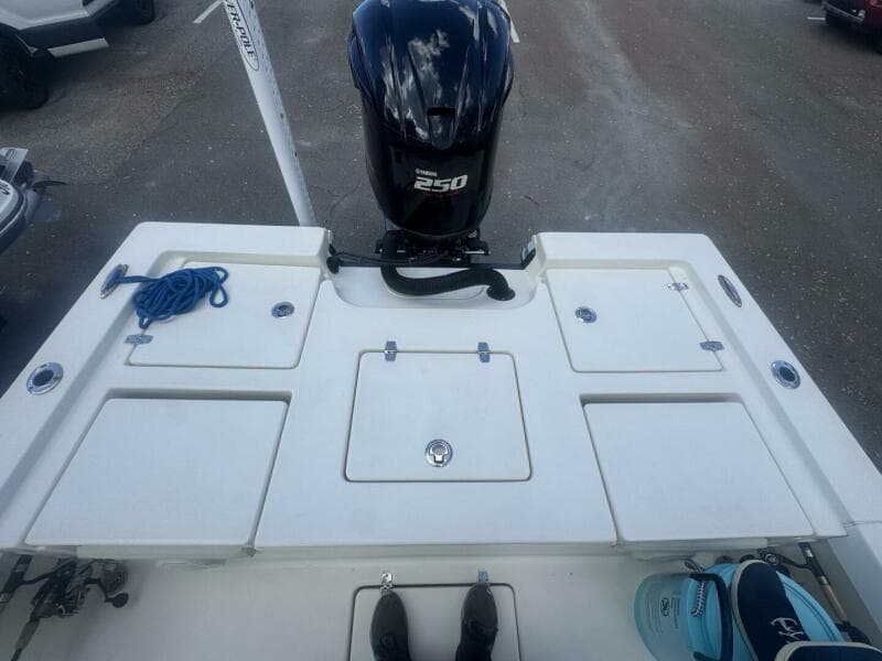 2016 Pathfinder 2400 TRS