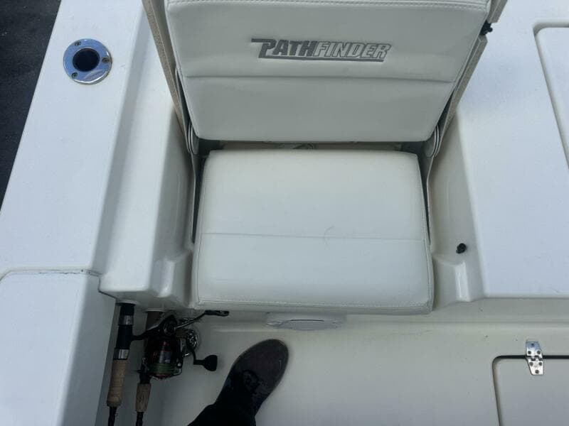 2016 Pathfinder 2400 TRS