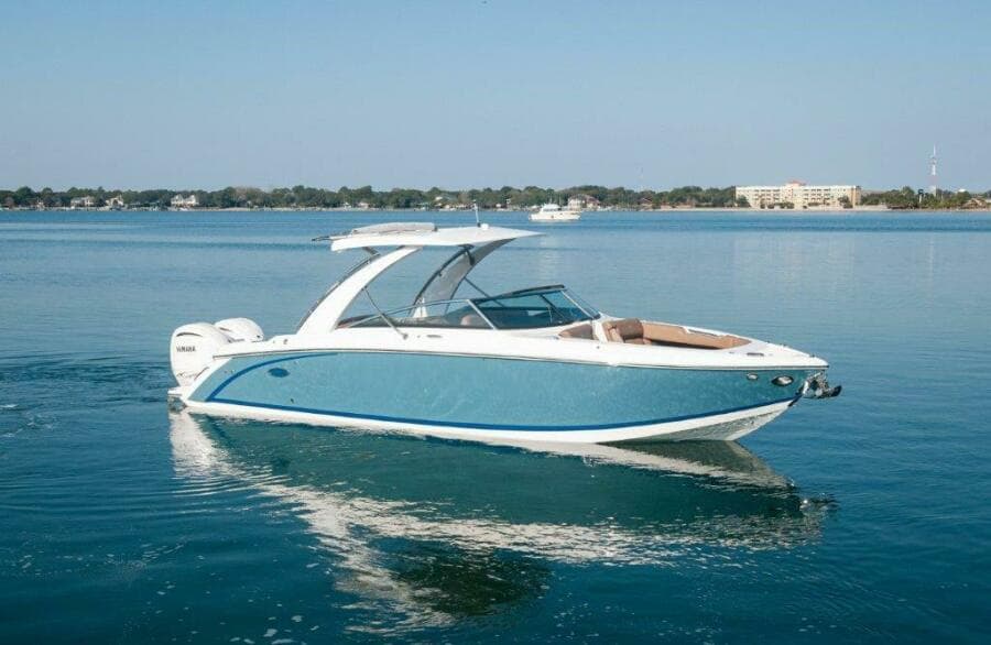 2022 Cobalt 30SC- Ko Olina- STBD Profile