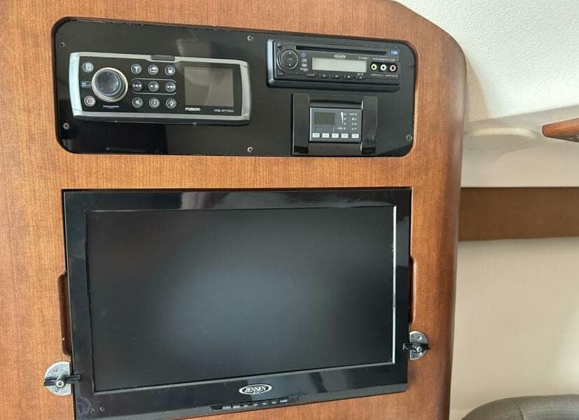 2014 Grady-White Express 330