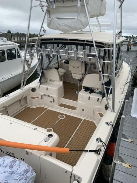 2014 Grady-White Express 330