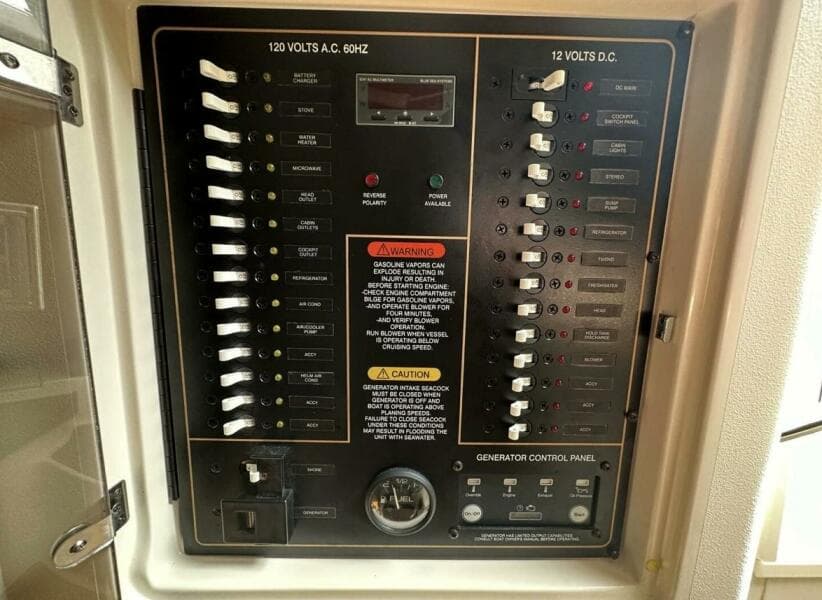 2014 Grady-White Express 330