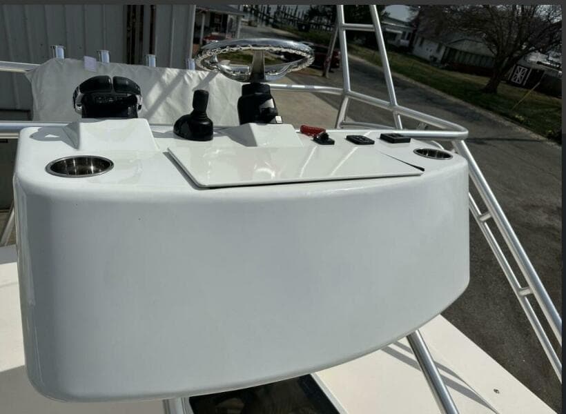 2014 Grady-White Express 330