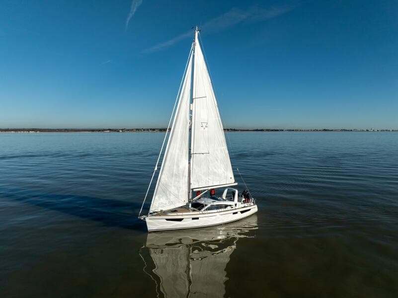 Off the Grid sailing