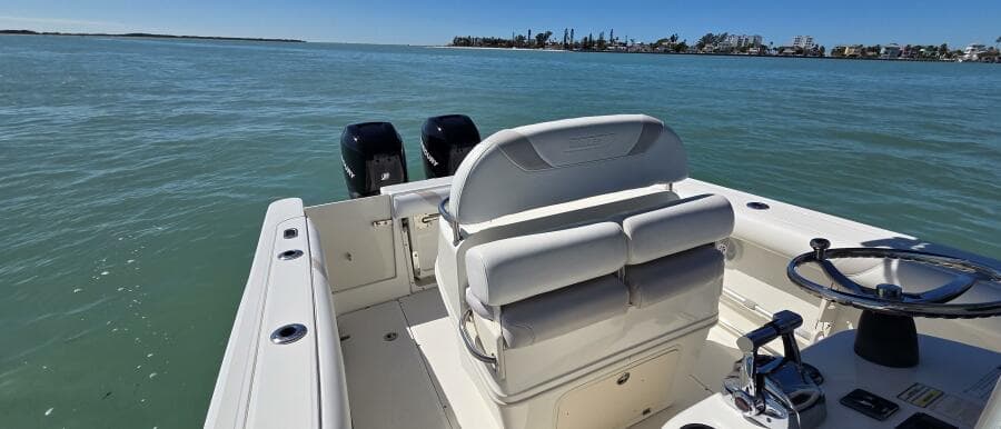 2006 Boston Whaler 270 Outrage