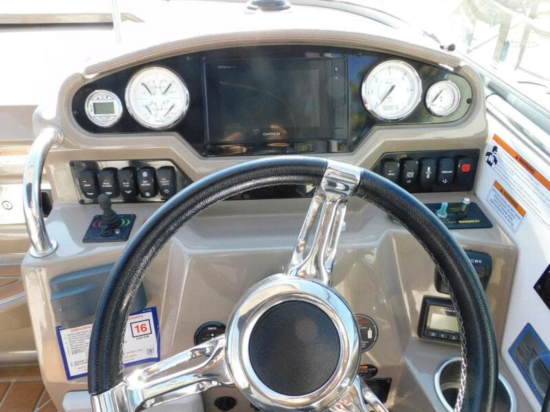 2019 Regal 28 Express