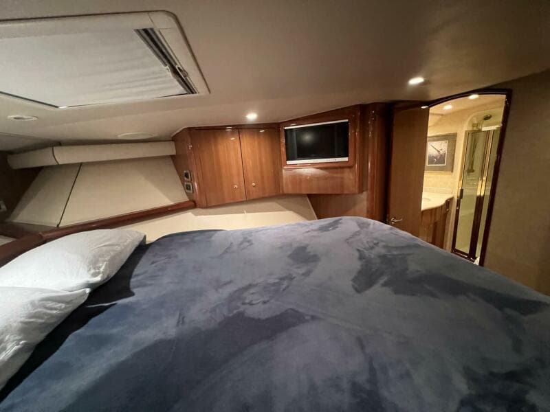 Viking 52 SILENT PARTNER - Master Stateroom