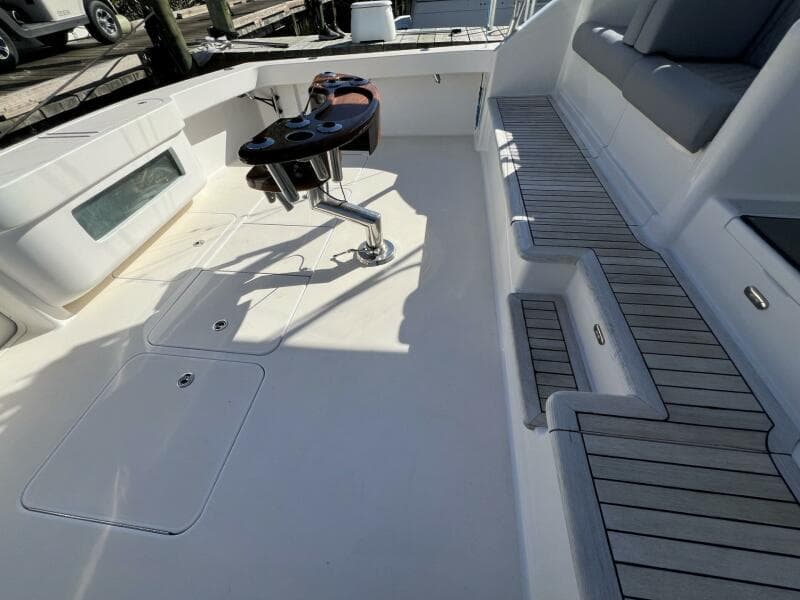 Viking 52 SILENT PARTNER - Exterior Cockpit