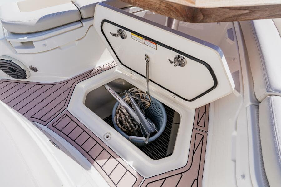 2019 Boston Whaler 380 Outrage