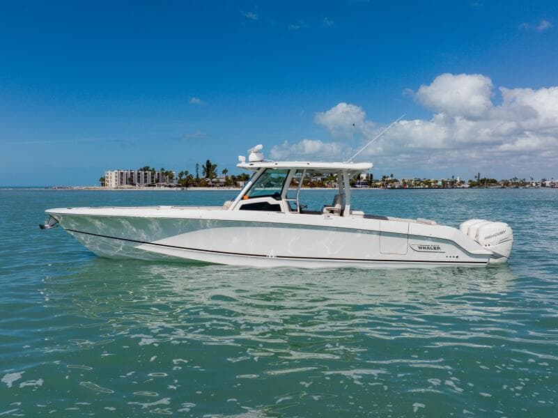 2019 Boston Whaler 380 Outrage