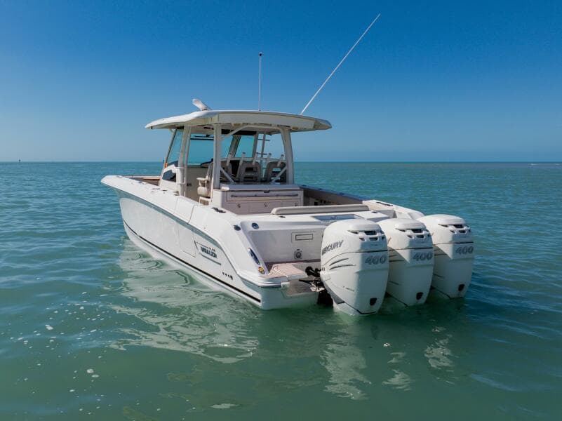 2019 Boston Whaler 380 Outrage