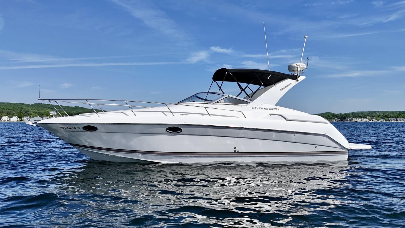 2004 Regal 3260 Commodore - Photo 9