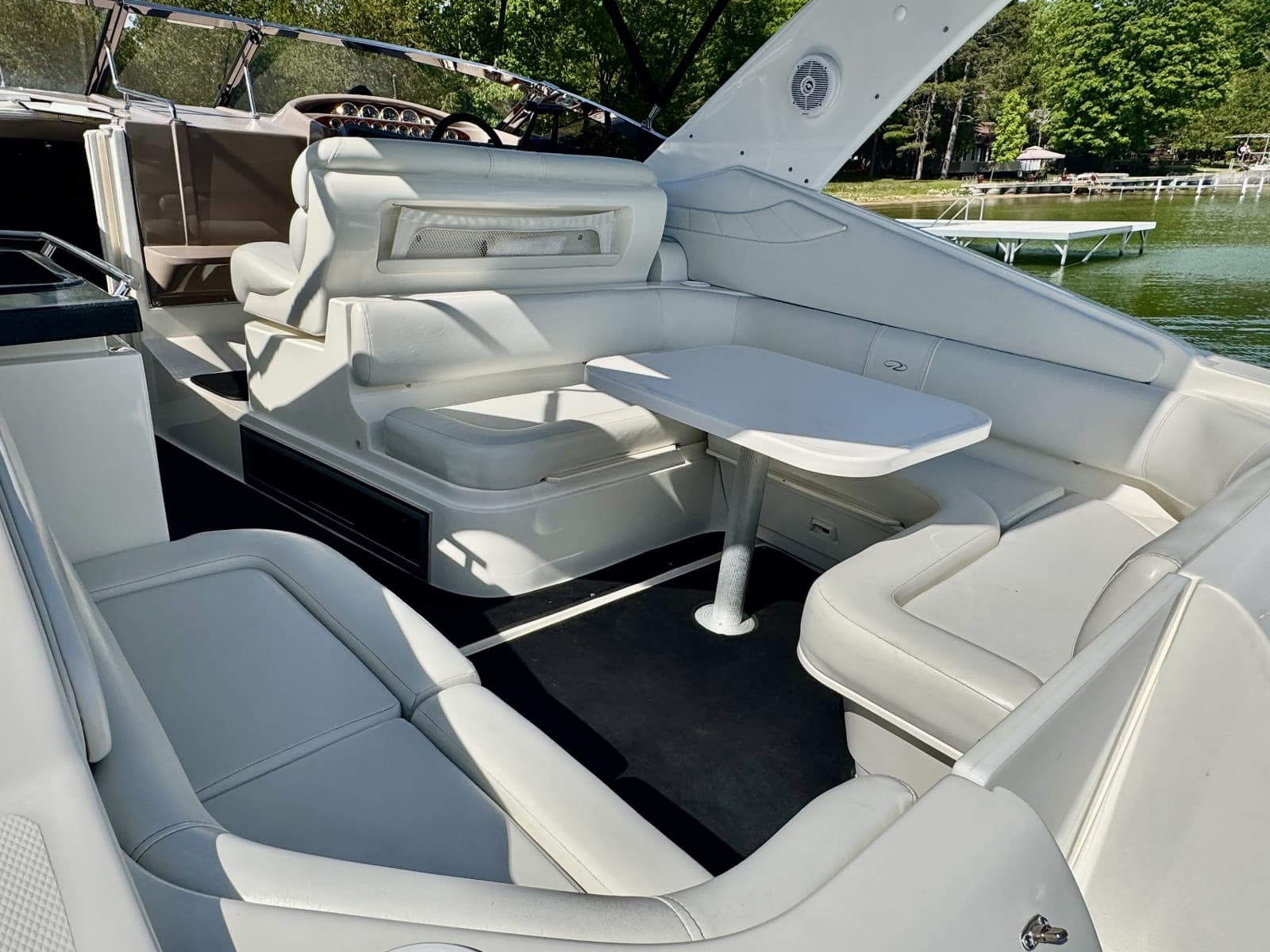 2004 Regal 3260 Commodore - Photo 18