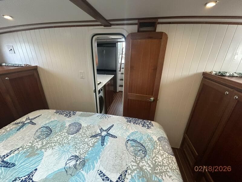 37' Great Harbour master stateroom aft