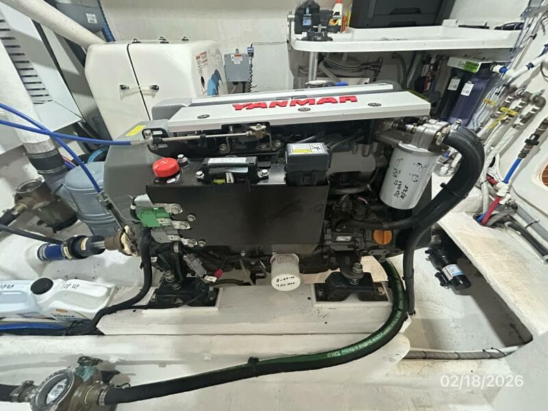 37' Great Harbour port main engine1