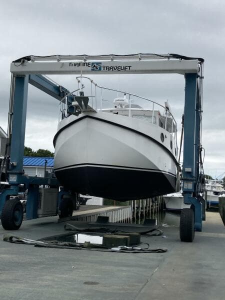 37' Great Harbour hauled out1