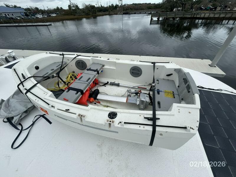 37' Great Harbour tender2