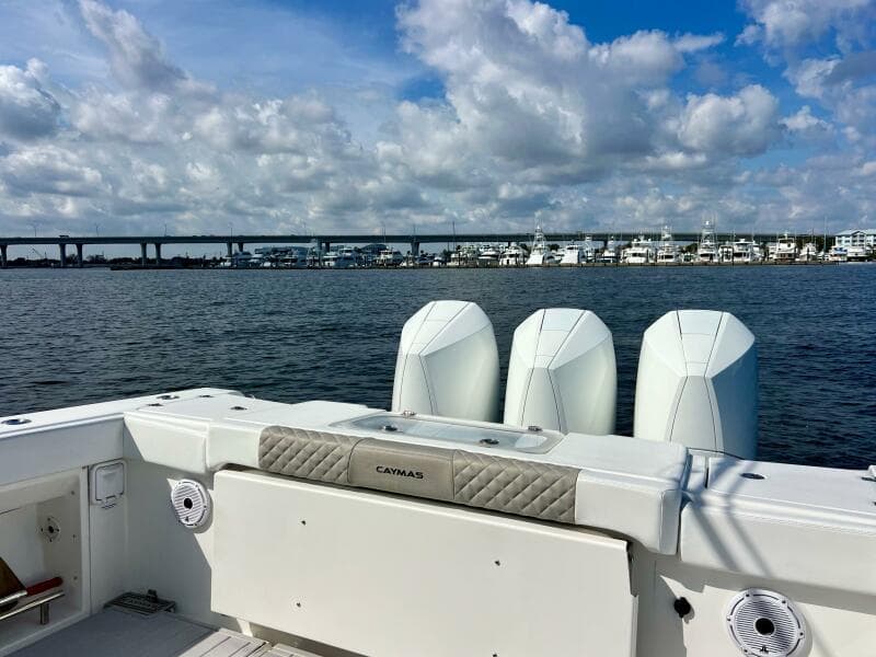 2021 Caymas 341CC