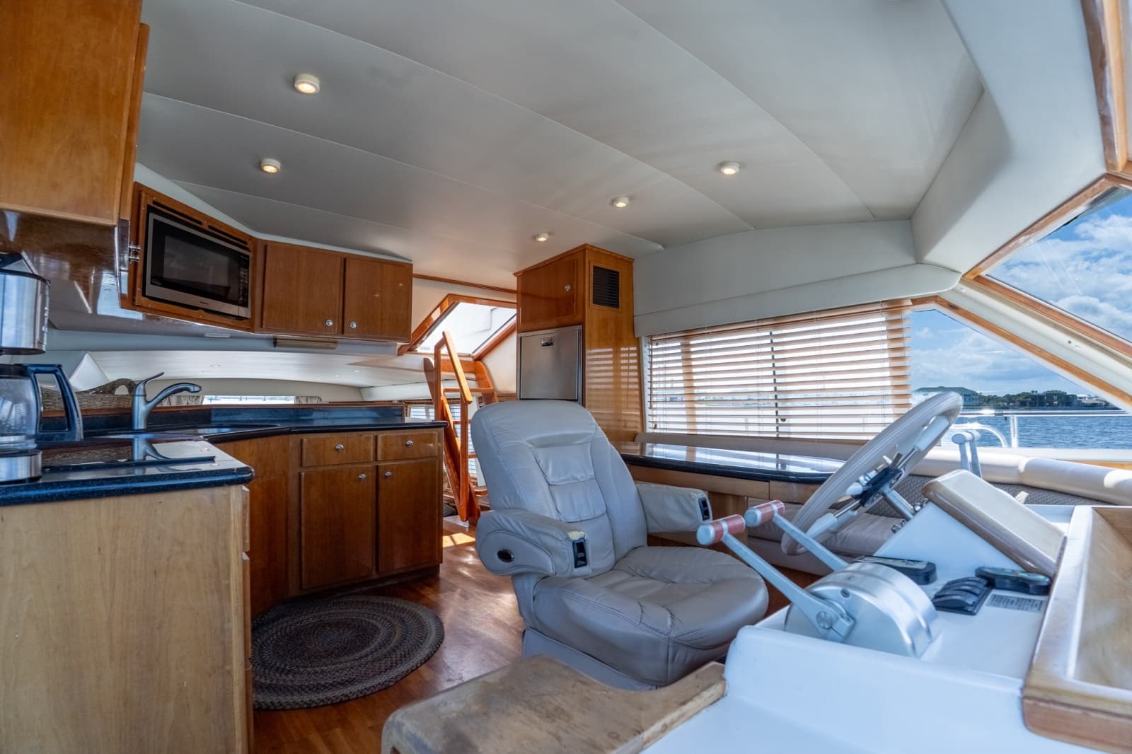 2003 Navigator 5700 - Photo 35