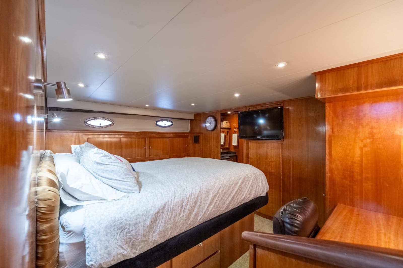 2003 Navigator 5700 - Photo 50