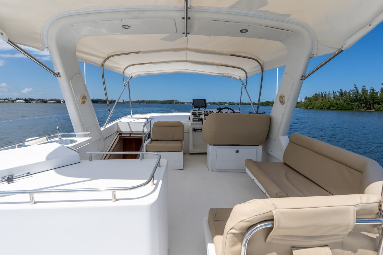 2003 Navigator 5700 - Photo 20