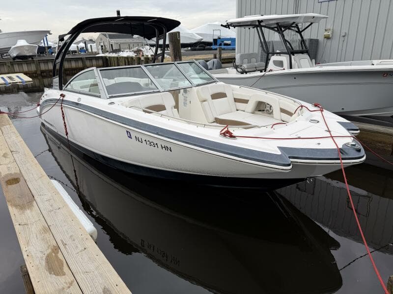 2016 Chaparral 264 Sunsesta