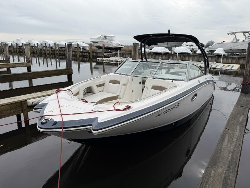 2016 Chaparral 264 Sunsesta