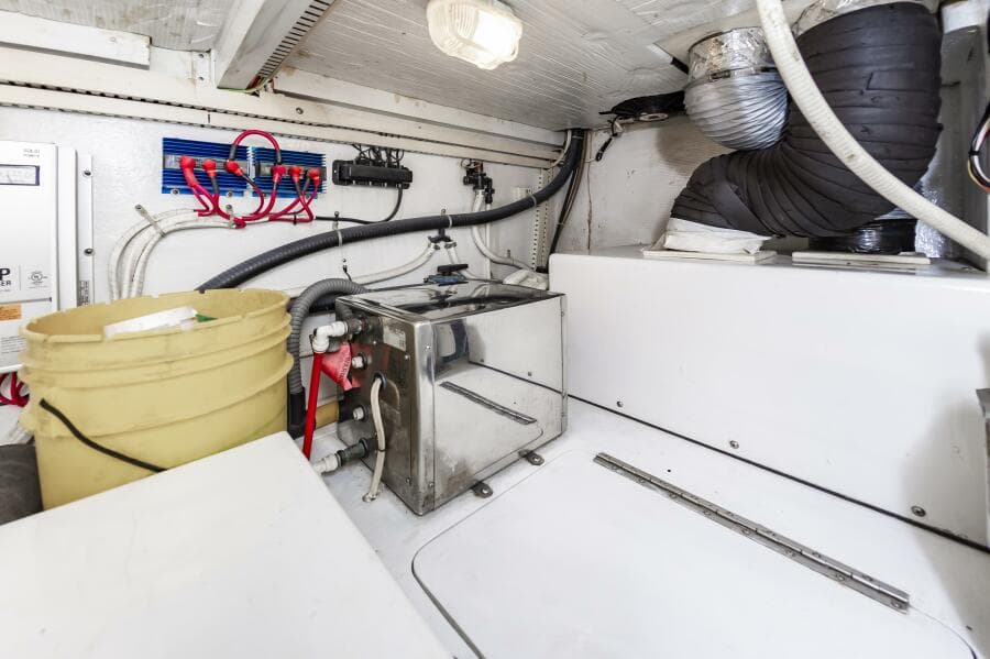 2003 Custom Carolina 40 Layton Express