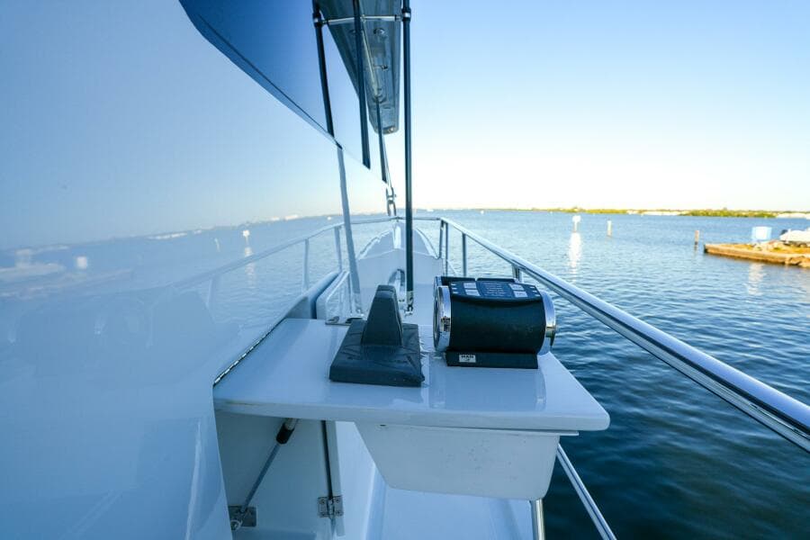 Command Bridge Starboard Wing Station