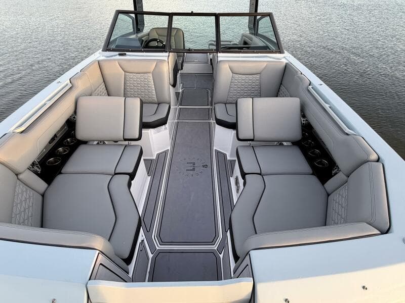 2023 Correct Craft Ingenity 23EL2 Electric Boat