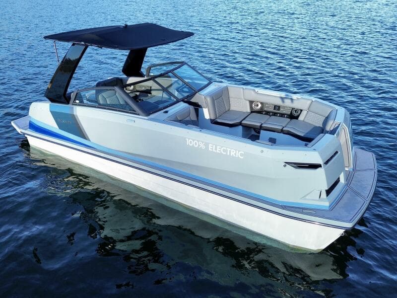 2023 Correct Craft Ingenity 23EL2 Electric Boat