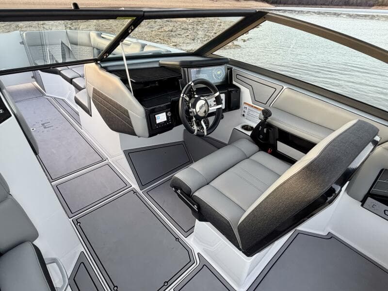 2023 Correct Craft Ingenity 23EL2 Electric Boat