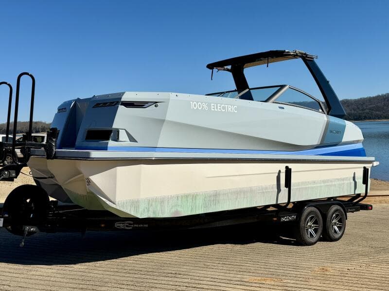 2023 Correct Craft Ingenity 23EL2 Electric Boat