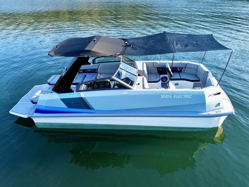 2023 Correct Craft Ingenity 23EL2 Electric Boat