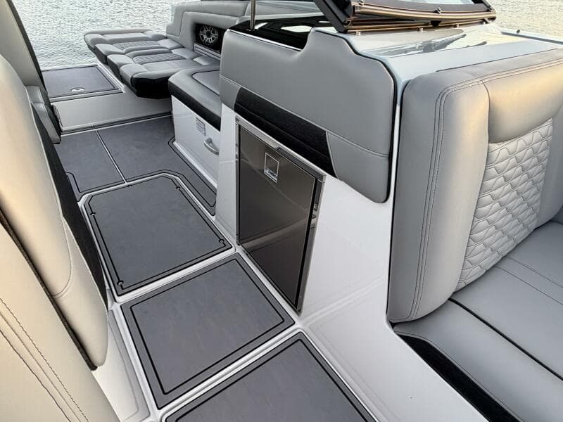 2023 Correct Craft Ingenity 23EL2 Electric Boat