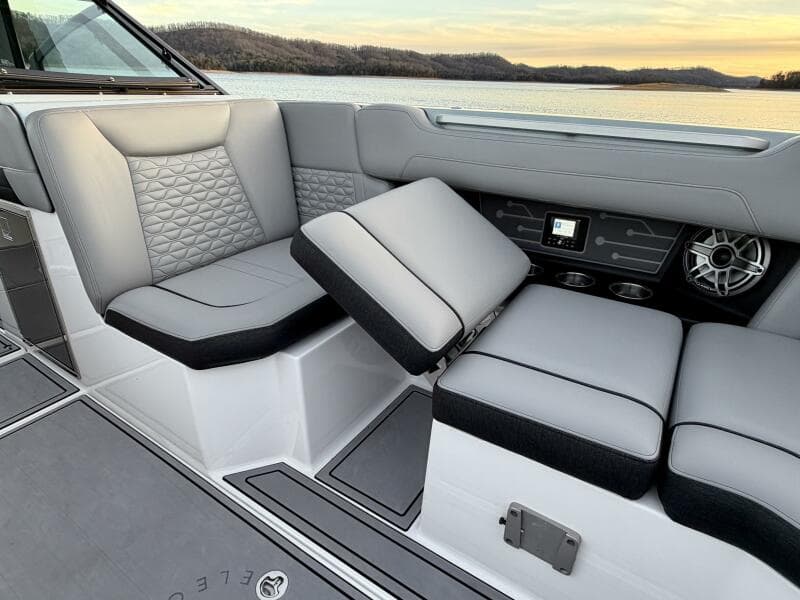 2023 Correct Craft Ingenity 23EL2 Electric Boat