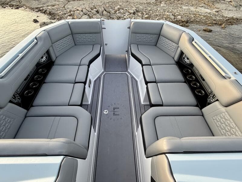 2023 Correct Craft Ingenity 23EL2 Electric Boat