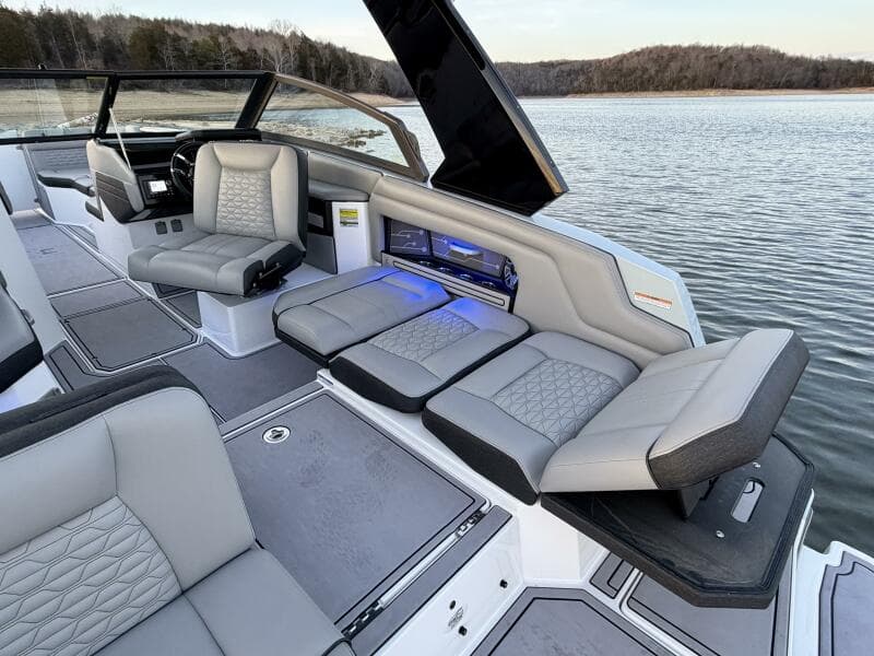2023 Correct Craft Ingenity 23EL2 Electric Boat
