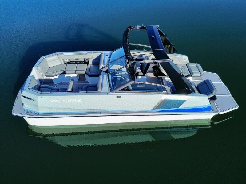 2023 Correct Craft Ingenity 23EL2 Electric Boat