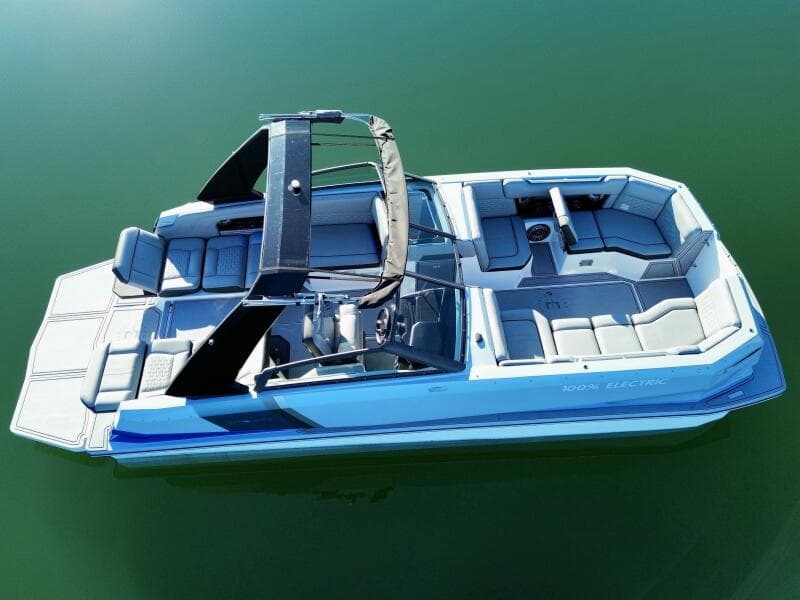 2023 Correct Craft Ingenity 23EL2 Electric Boat