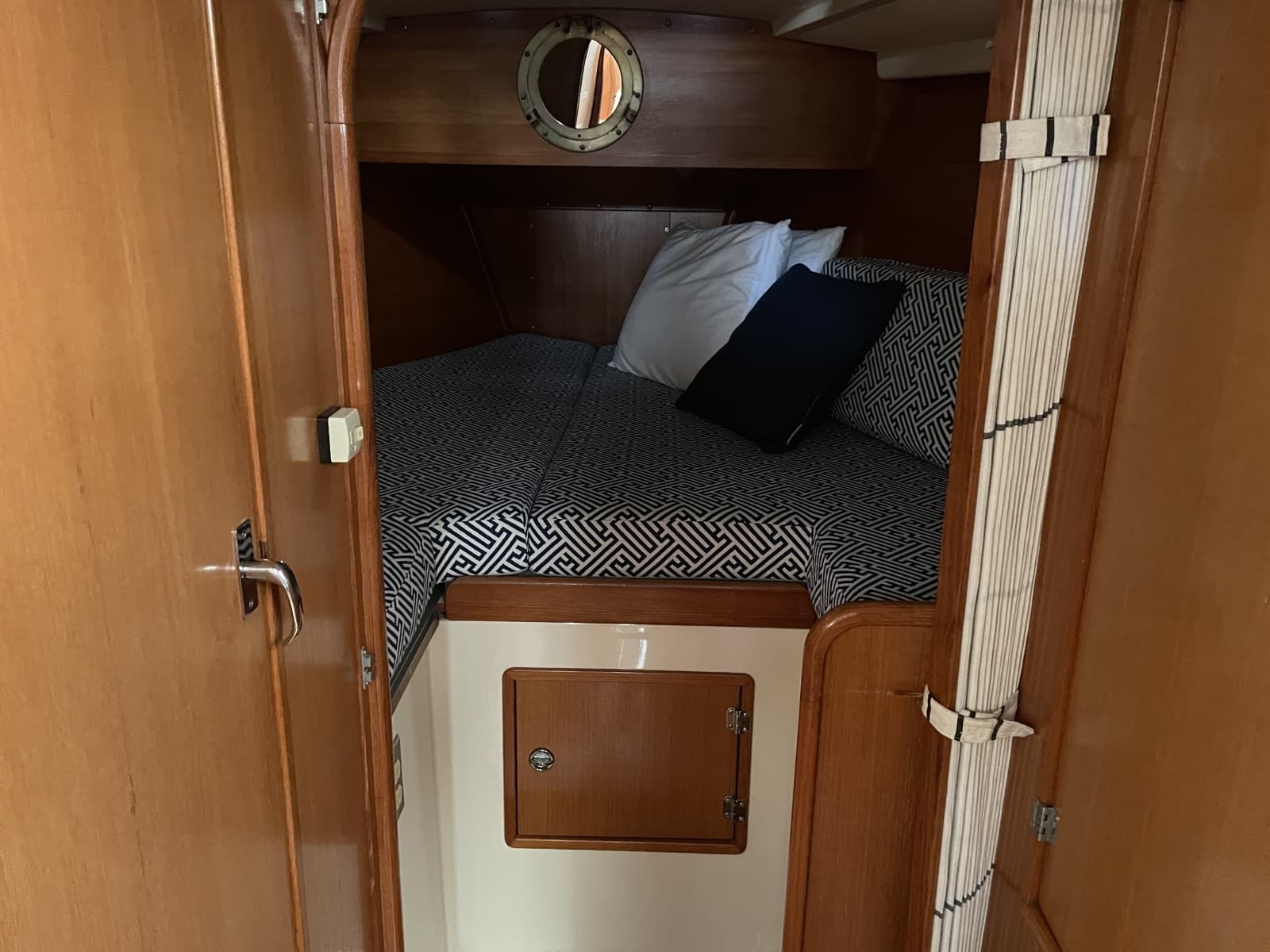 1981 Yamaha Boats 36